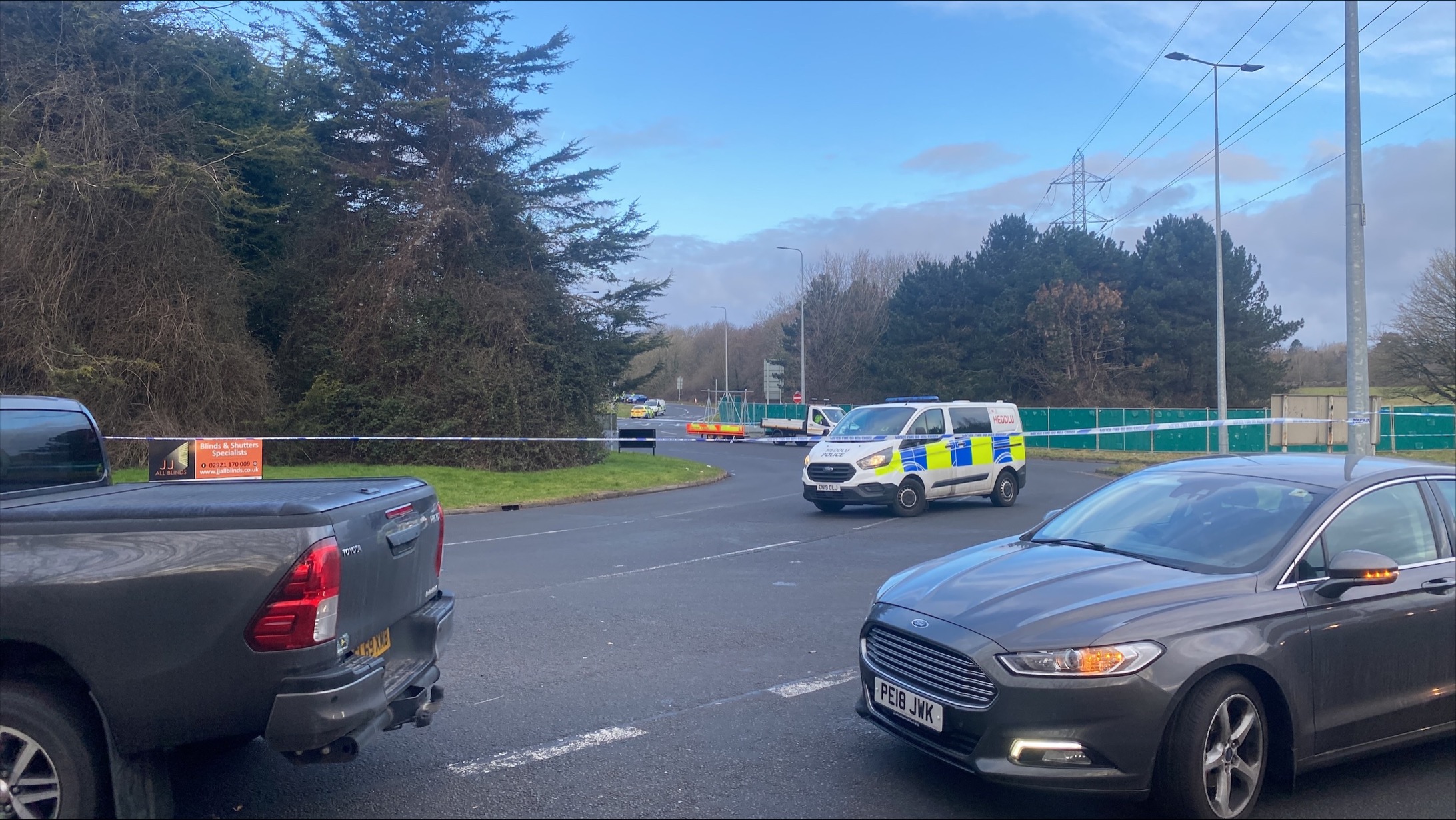 Three dead and two seriously hurt after crash in Cardiff